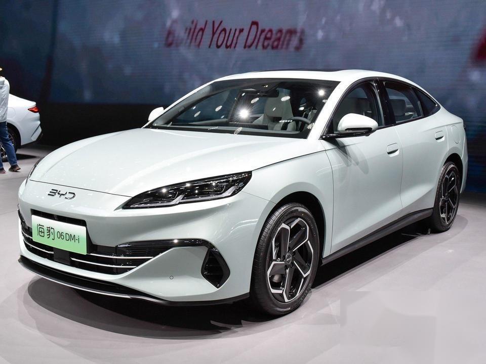比亞迪“五大轎車”來襲,造型“脫胎換骨”,能否引領新潮流?
