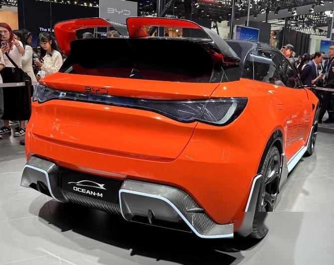 比亞迪“五大轎車”來襲,造型“脫胎換骨”,能否引領新潮流?