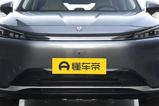 解析榮威D5X DMH,定位緊湊型SUV,預售價11.98萬起