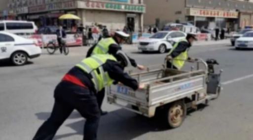 三輪車上路,C1駕照被扣9分?這些情況要注意,否則罰款、扣分