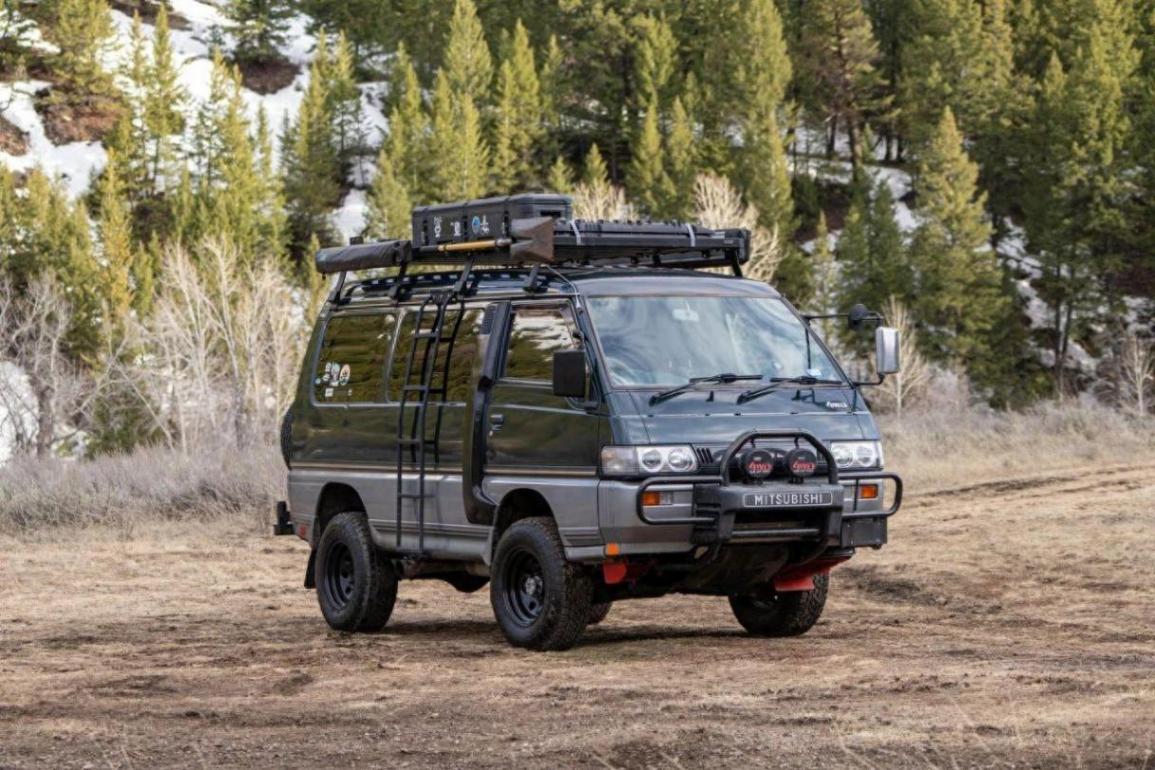 小而強(qiáng)大的陸地野獸,1992年三菱Delica 4x4