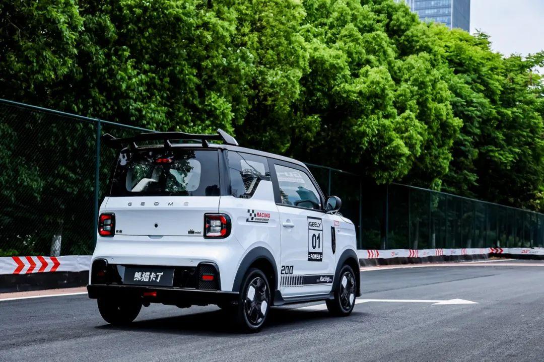 不到五萬都市旋風卡丁車開回家,吉利熊貓卡丁正式上市