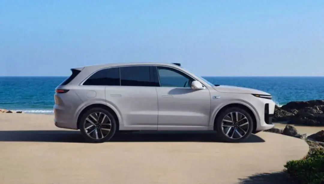 理想L6,25萬級增程SUV,除了雷總的訂單,上市18天訂單超4.1萬臺