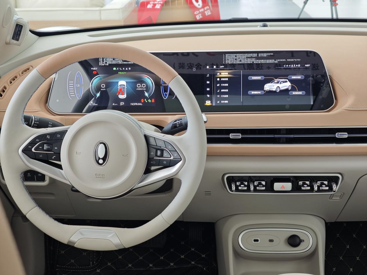 適合女性的純電小車,2024款歐拉好貓到店實拍,降價還增配