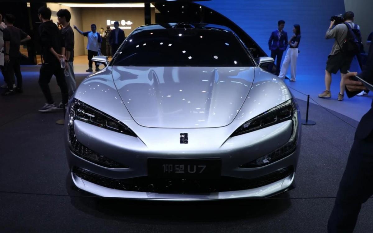 仰望U7,全新懸架技術云輦-Z,懸浮電機取代減震器
