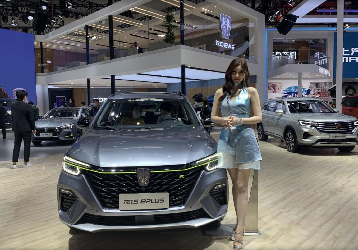 車展只看車?自從有了膚白貌美大長(zhǎng)腿,車也不香了