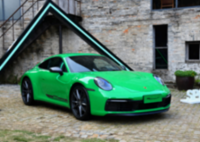 保時捷911 Carrera T:輕量化設計,極致駕駛體驗