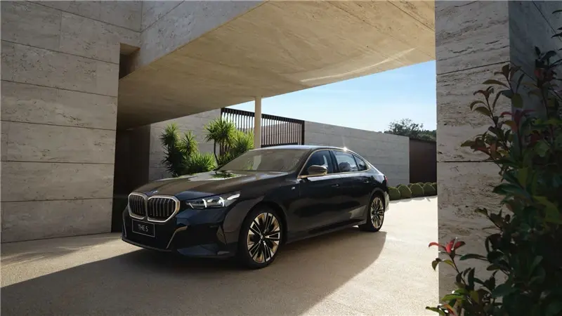 縱享百萬級駕乘體驗:解讀全新BMW 5系,智能豪華轎車的典范之作