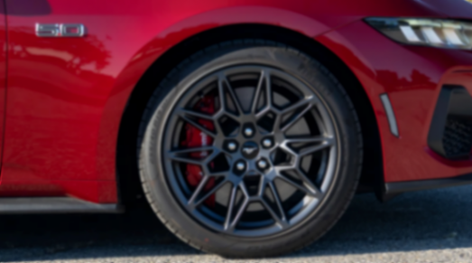 搭載5.0升V8低功率發動機,全新福特Mustang GT實車圖發布