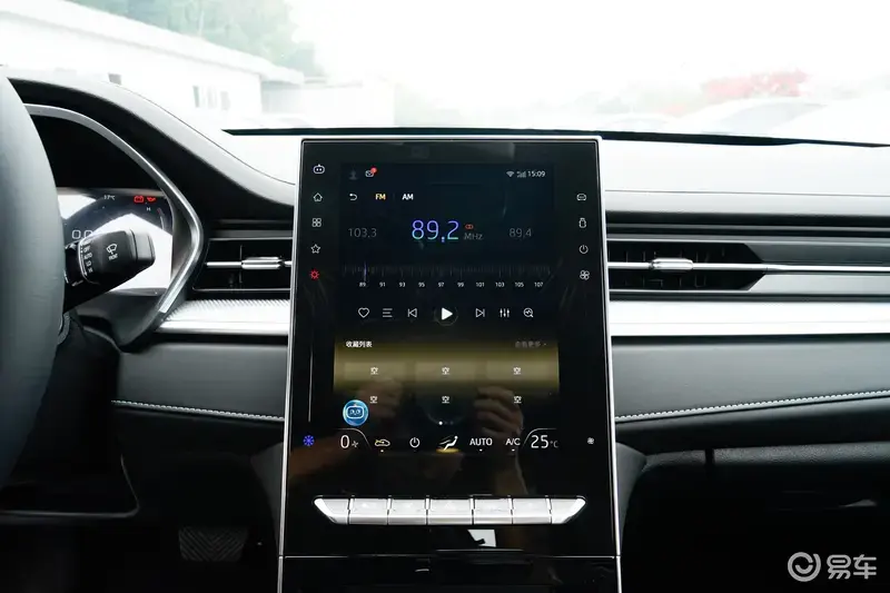 江淮A5 PLUS\"值得一看\" 江淮汽車瘋了