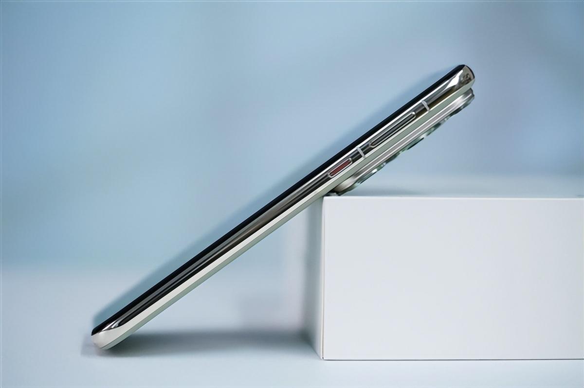 這些功能iPhone統統沒有!12年果粉轉投華為Pura 70 Ultra