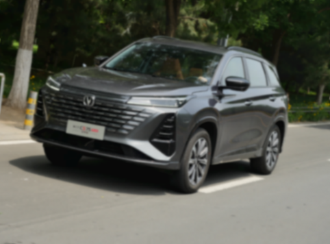 都是10W+爆款,長(zhǎng)安第三代CS75PLUS冠軍版為啥比星越L口碑更高?