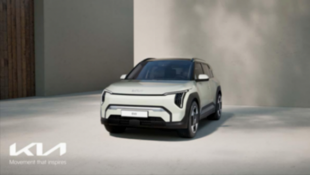 2025起亞EV3全球首發:家族入門純電車型,續航600km。