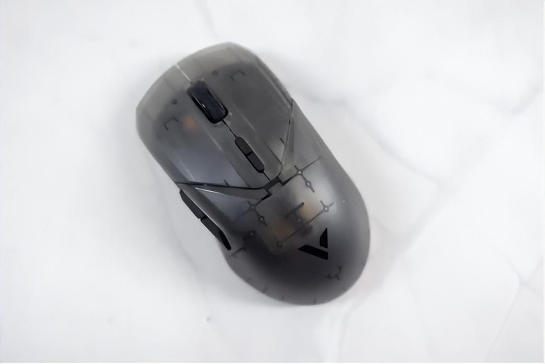 0.125毫秒響應速度,180小時續航,雷柏VT9 Air雙模游戲鼠標體驗