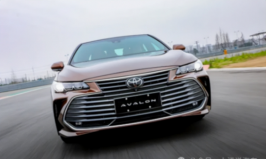豐田\"下血本\",一口氣跌至8萬(wàn)多,2.0L,配7氣囊,保值又耐用
