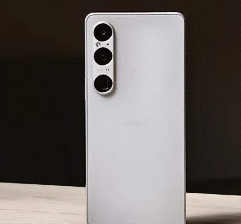 索尼小屏旗艦Xperia Pro-C驚艷曝光,性能與顏值并存
