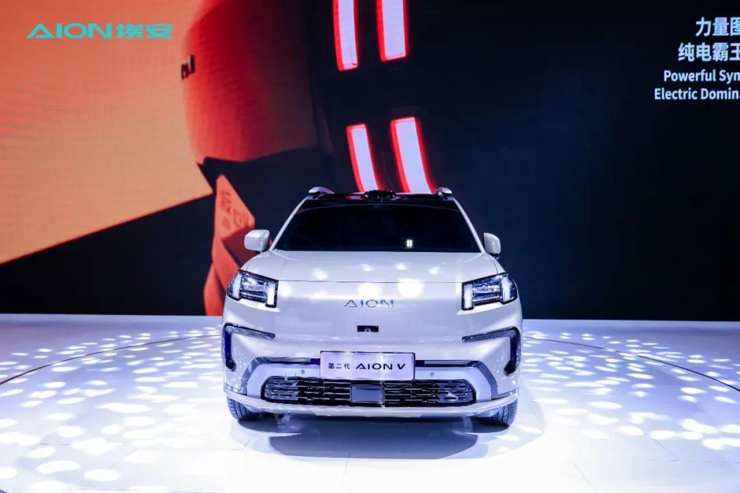 大灣區車展“霸王龍”!第二代AION V為何會吸睛無數?