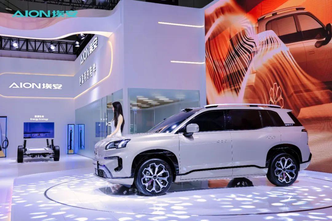 大灣區車展“霸王龍”!第二代AION V為何會吸睛無數?