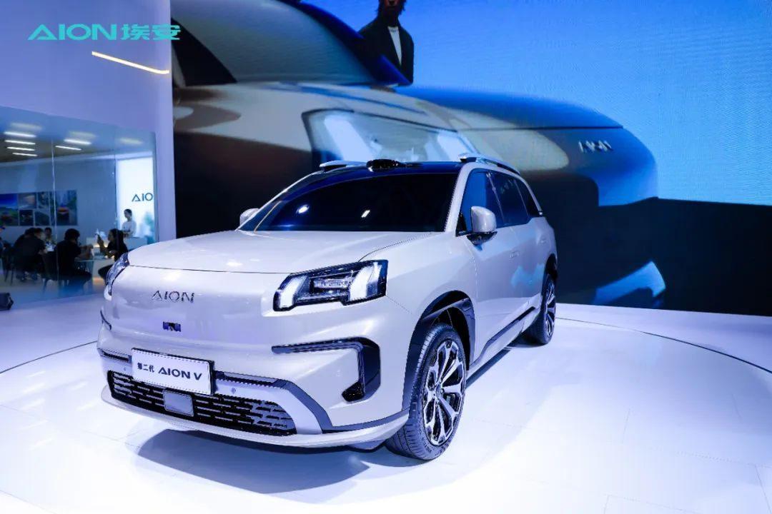 大灣區車展“霸王龍”!第二代AION V為何會吸睛無數?