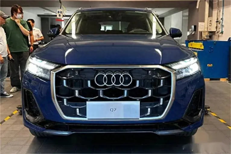 實車終于來了!這一次奧迪Q7能打個翻身仗嗎?