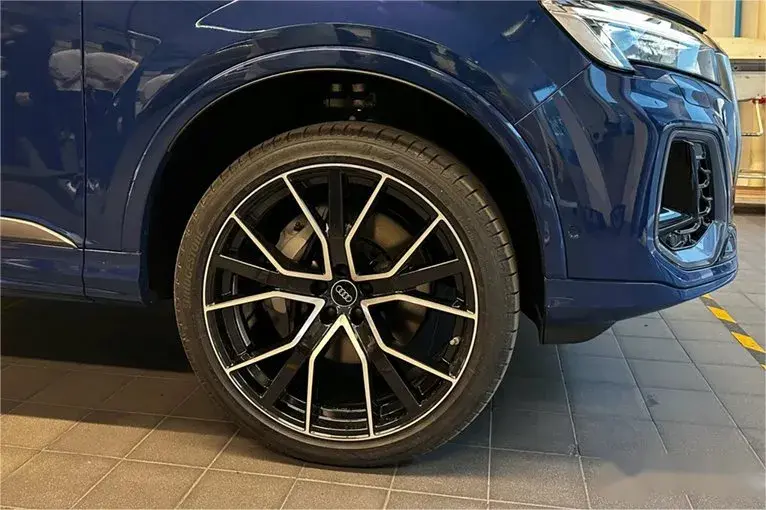 實車終于來了!這一次奧迪Q7能打個翻身仗嗎?