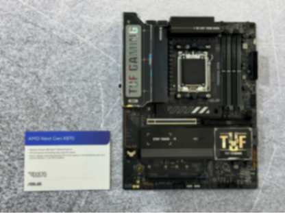 華碩X870、下代ROG BTF背置主板亮相COMPUTEX 2024