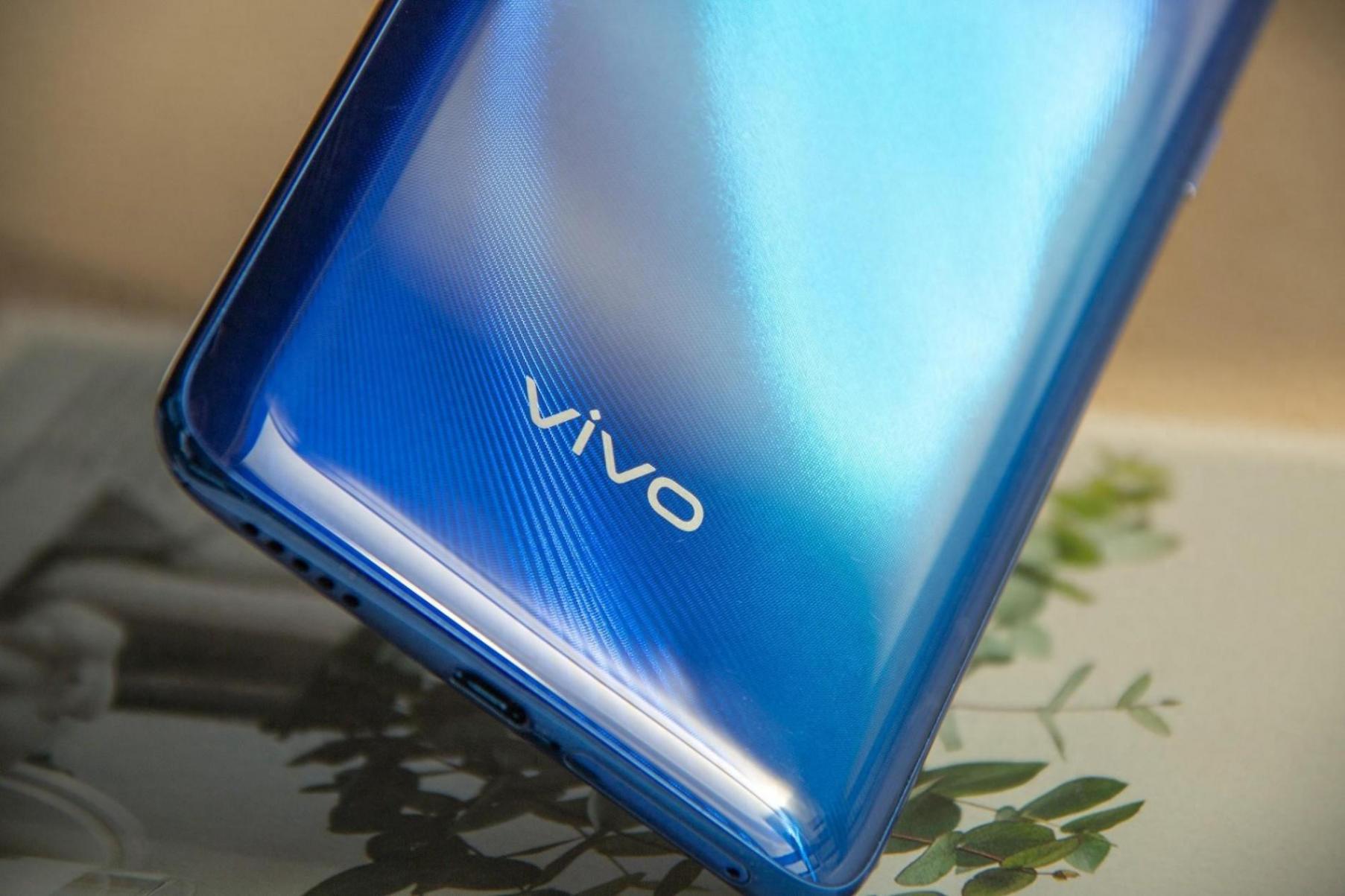 兼顧東方美學的傳承與創新 vivo S系列經典設計盤點