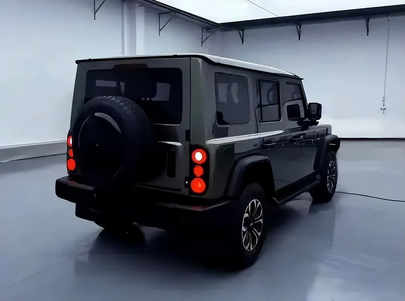 北汽制造212實車圖!帥氣十足!設計經典,年底上市?