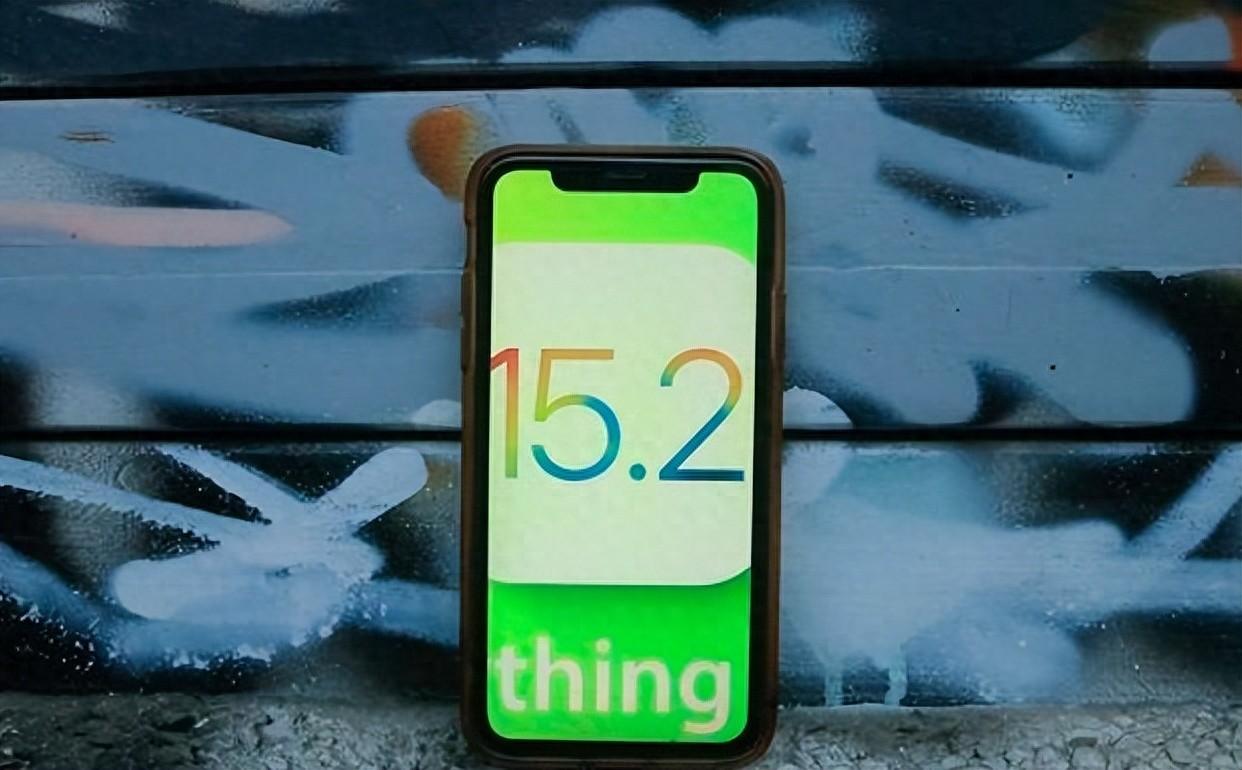 iPhone15降價(jià)風(fēng)暴,4000元檔手機(jī)成國民新寵