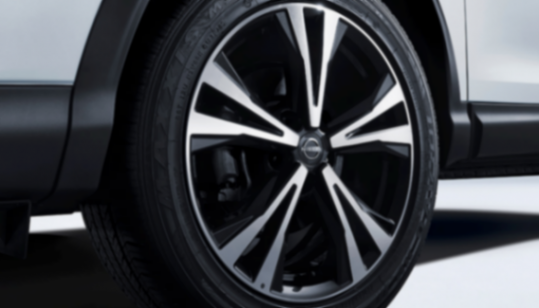 日產終于不藏了,新車配電動真皮座椅,1.3T發動機動力夠猛