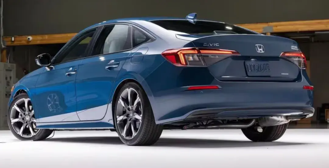 2025款本田思域海外實拍,搭載2.0L混動,百公里綜合油耗4.7L
