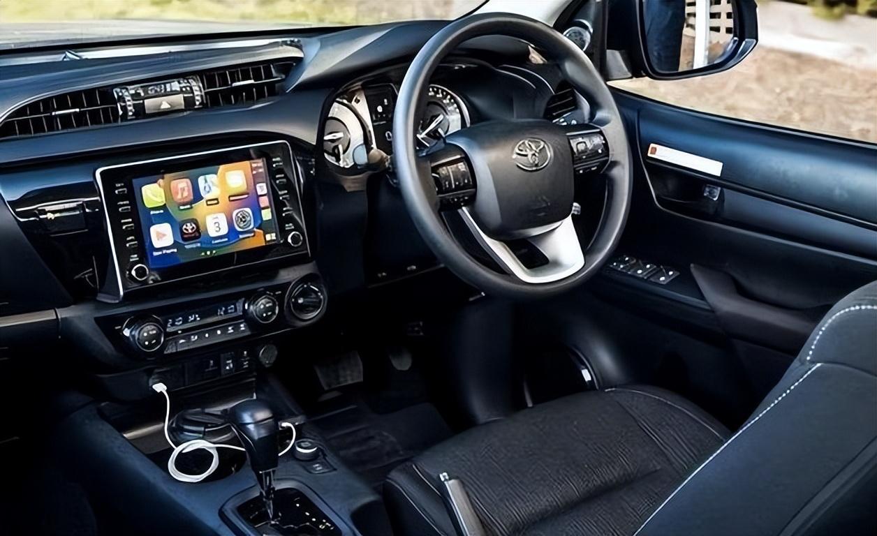 2024款豐田HiLux SR 48V 評測:鞏固皮卡地位