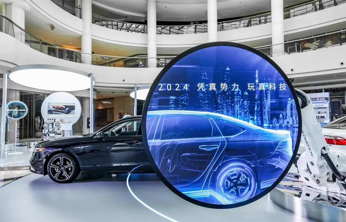被雅閣硬控的25年:論運動和科技,它是B級轎車里的王