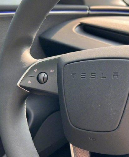 馬斯克:“Model Y 今年不改款”,特斯拉又有什么新動作
