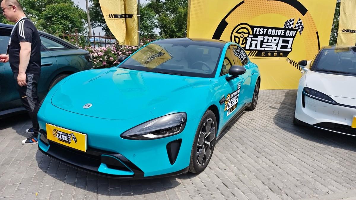 懂車帝試駕日,四臺純電轎車,誰更優選?