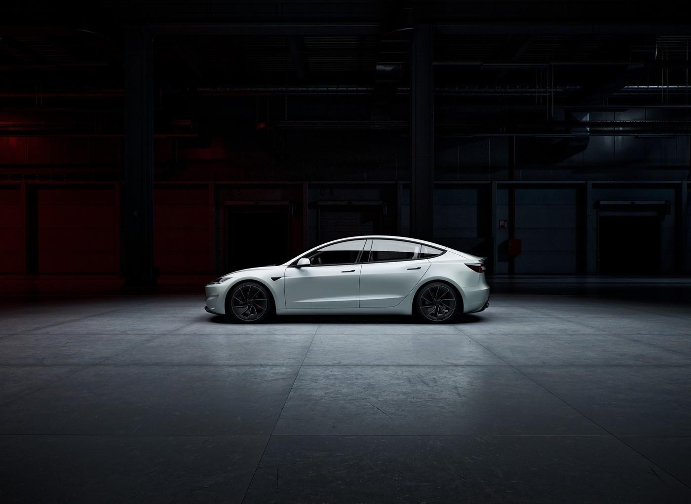 零百加速3.1秒最高車速261km/h 特斯拉Model 3高性能版正式銷售