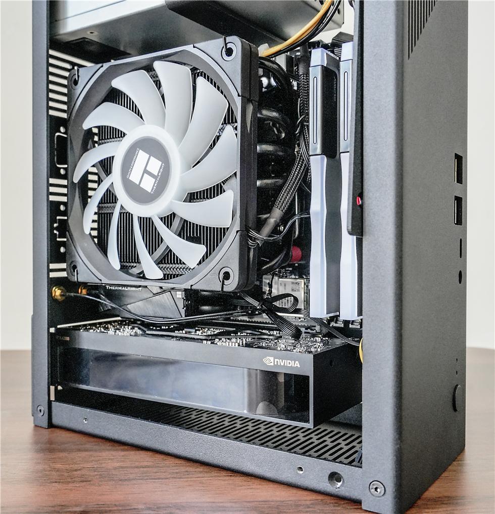 全鋁小主機——華擎ASROCK Deskmix X600迷你準系統+AMD 8600G裝機