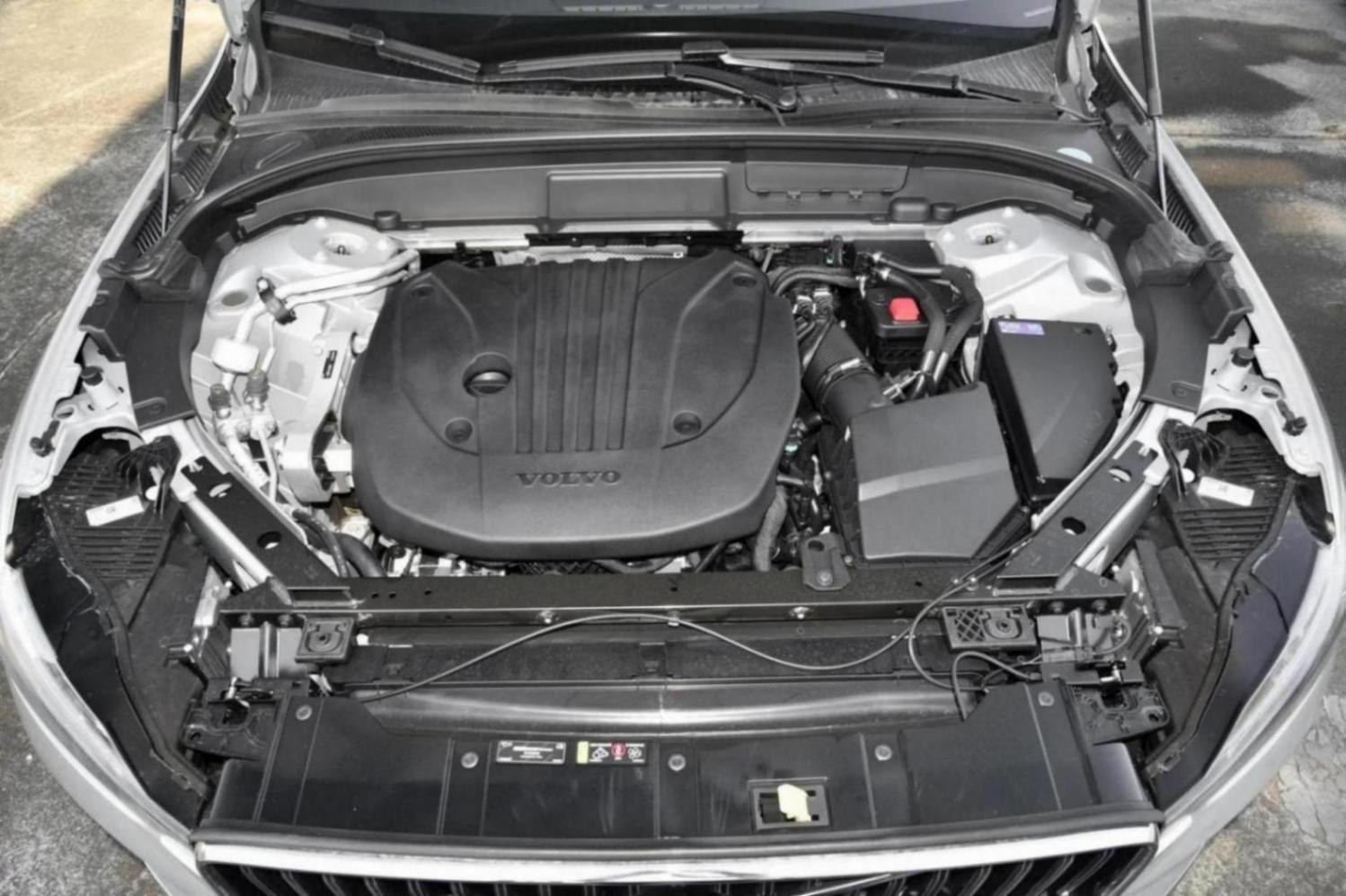 2025款沃爾沃XC60上市,上調發動機扭矩,售價39.69-42.59萬元
