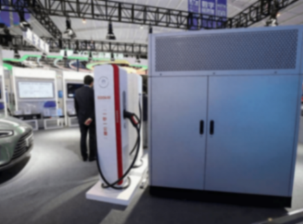 蔚來換電成大優(yōu)勢!跟寧德合作長壽命電池,7家車企加入換電聯(lián)盟