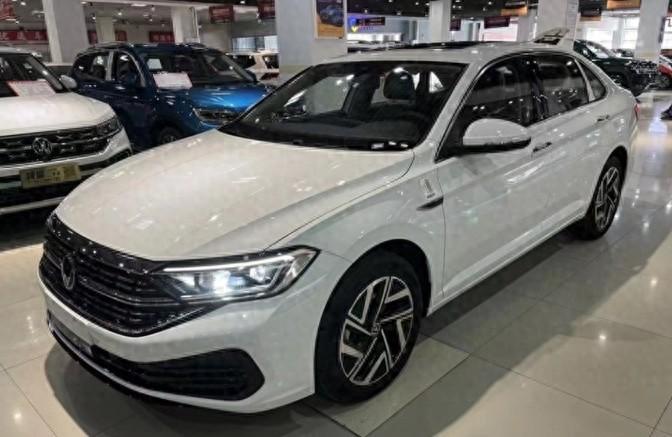 大眾速騰降價5萬,銷量暴漲17558輛,車市價格戰(zhàn)升級,你心