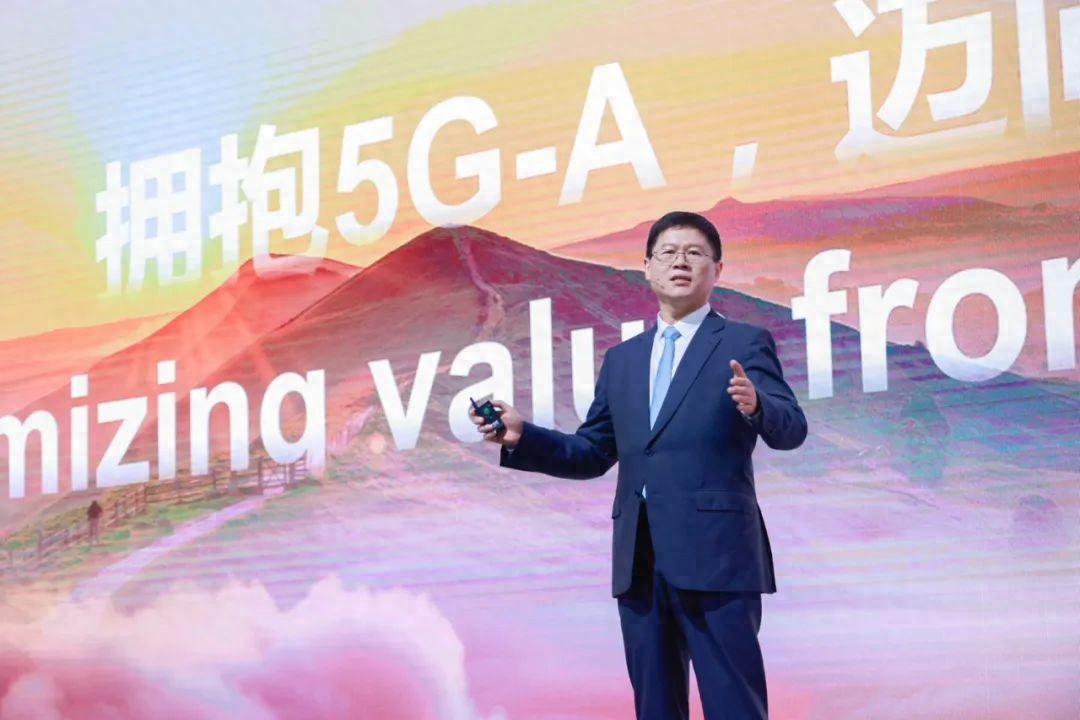 打通網(wǎng)絡(luò)高質(zhì)量供給:華為李鵬談5G-A商業(yè)路徑