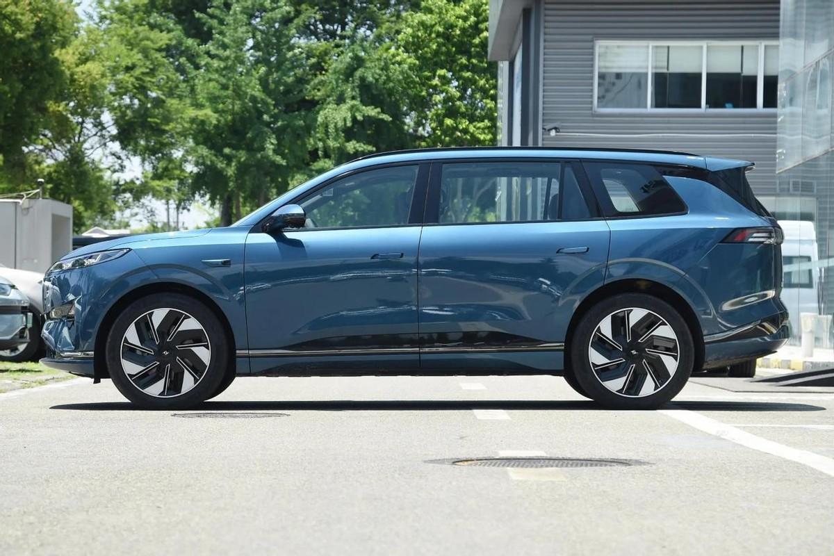 敲重點(diǎn)!中大型電動(dòng)SUV、6座、18.86萬(wàn),東風(fēng)奕派eπ008了解下