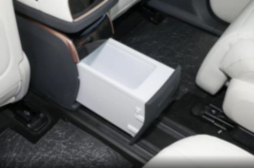 敲重點(diǎn)!中大型電動(dòng)SUV、6座、18.86萬(wàn),東風(fēng)奕派eπ008了解下