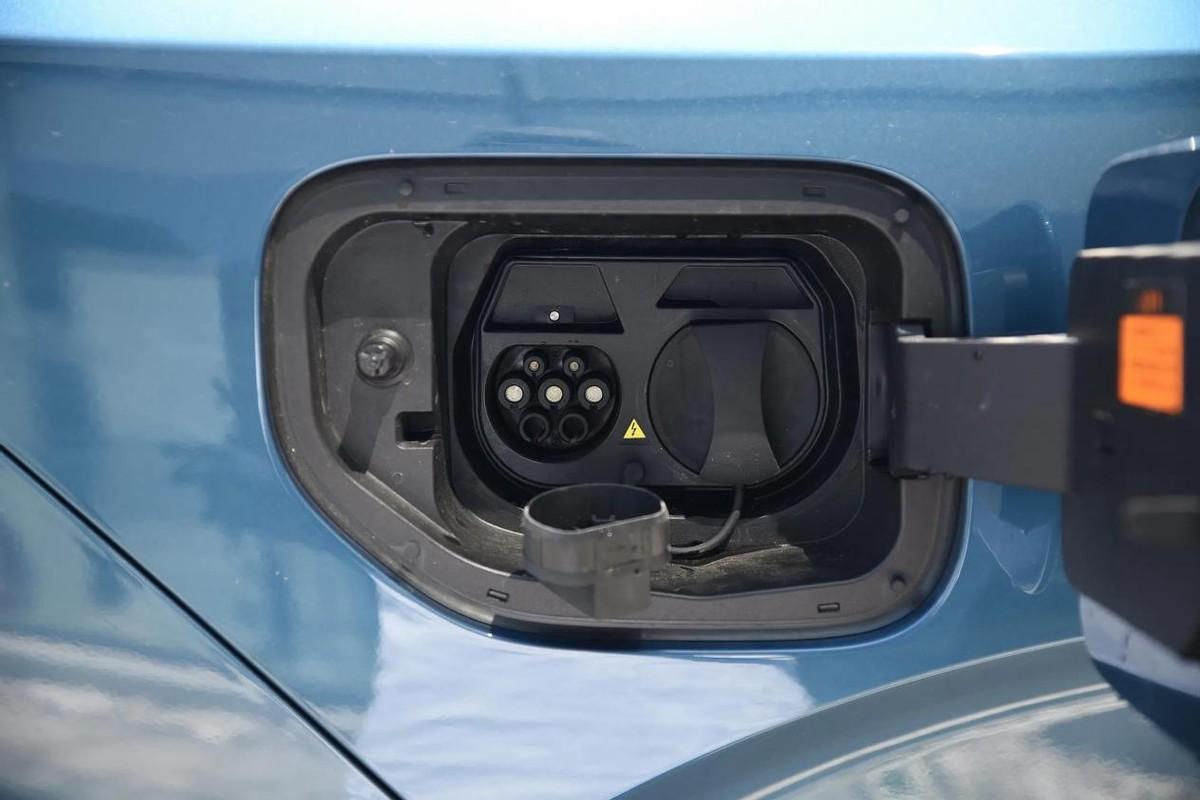 敲重點(diǎn)!中大型電動(dòng)SUV、6座、18.86萬(wàn),東風(fēng)奕派eπ008了解下