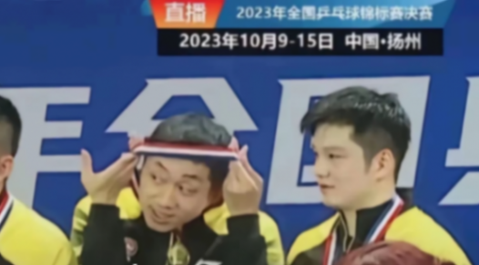 許昕:請問這兩張圖哪個更有殺傷力