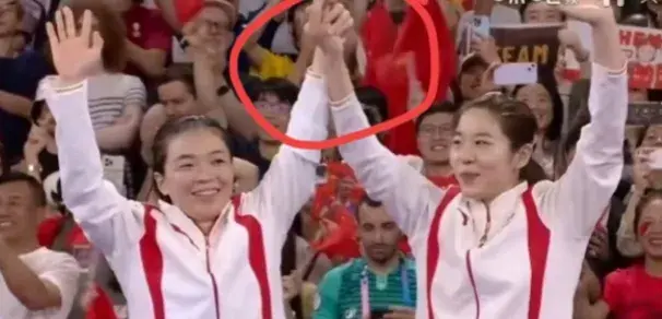 國羽女雙包攬冠亞之后當場“吵架”