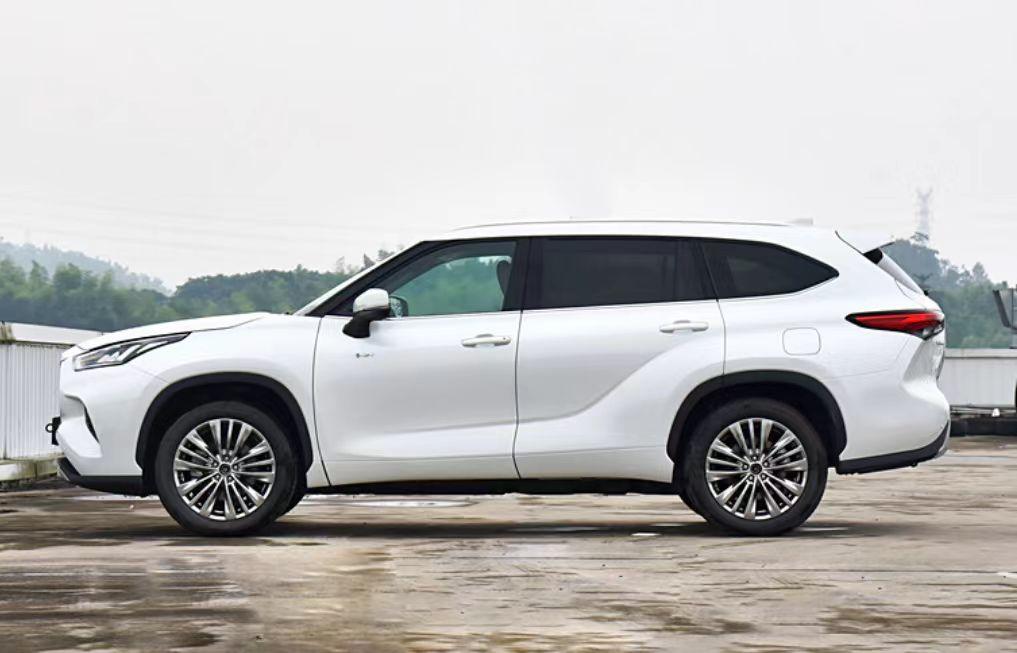 7座中型SUV標桿車型——漢蘭達,標配L2級輔助,油耗低至5.82L