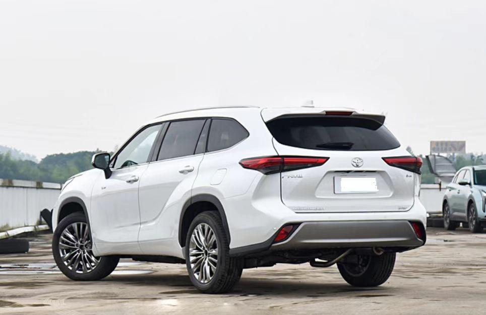 7座中型SUV標桿車型——漢蘭達,標配L2級輔助,油耗低至5.82L