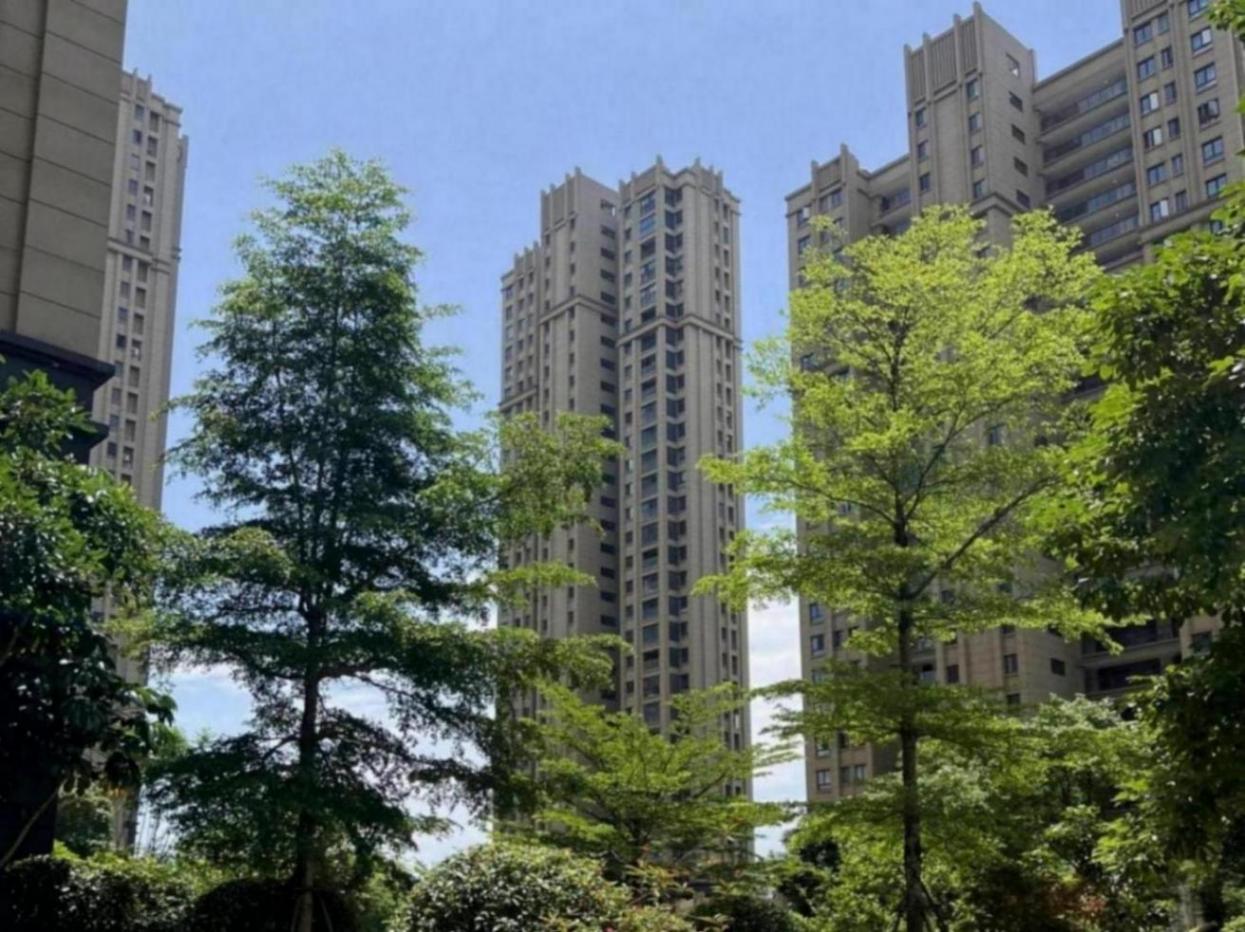 關于房價漲跌的爭論可以停止了 樓市會有四個趨勢,買不買房有數了