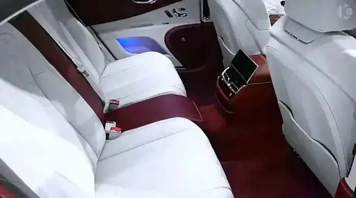 疑似新一代“凱美瑞”定妝照曝光!內外完成蛻變,或取消燃油版
